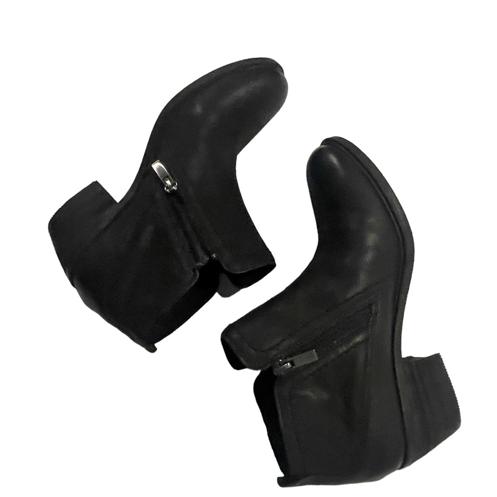 Clarks Black Leather Ankle Booties - Picture 4 of 9